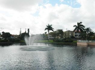 5231 Geneva Way APT 303, Doral, FL 33166