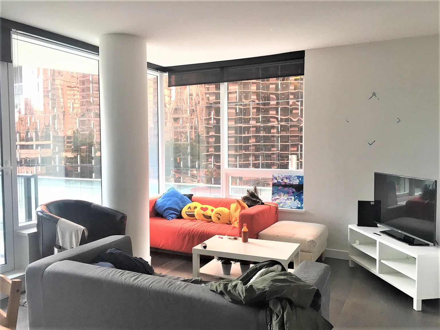 2 bed, 856 sqft, $4,200 — Photo 1