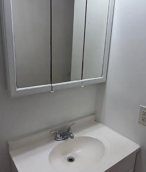 69 Vanderbilt Ct — Photo 8