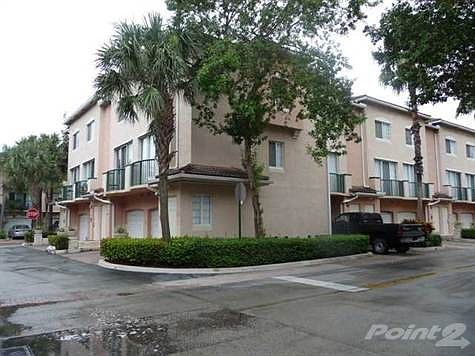 2nd image of 2107 SE 10th Ave APT 819