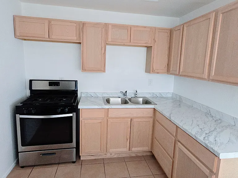 2601 E Monte Cristo Ave — Photo 2