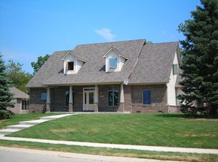 1095 Chapman Blvd, Greenfield, IN 46140
