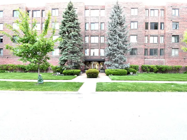 110 S Dunton Ave APT 2B, Arlington Heights, IL 60005