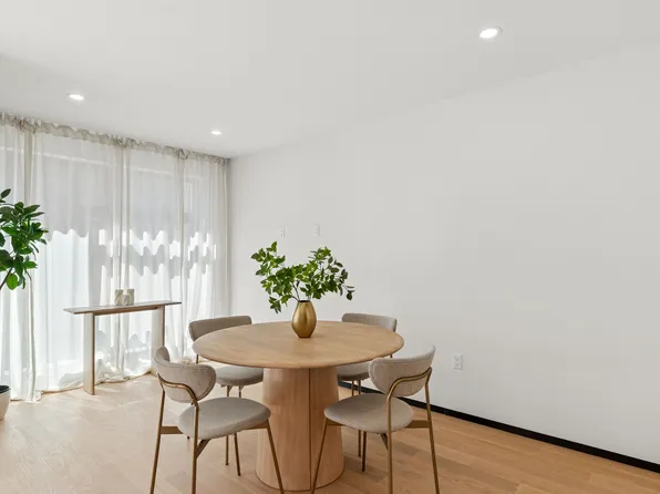 350 West 44th Street 304 image 3 of 19