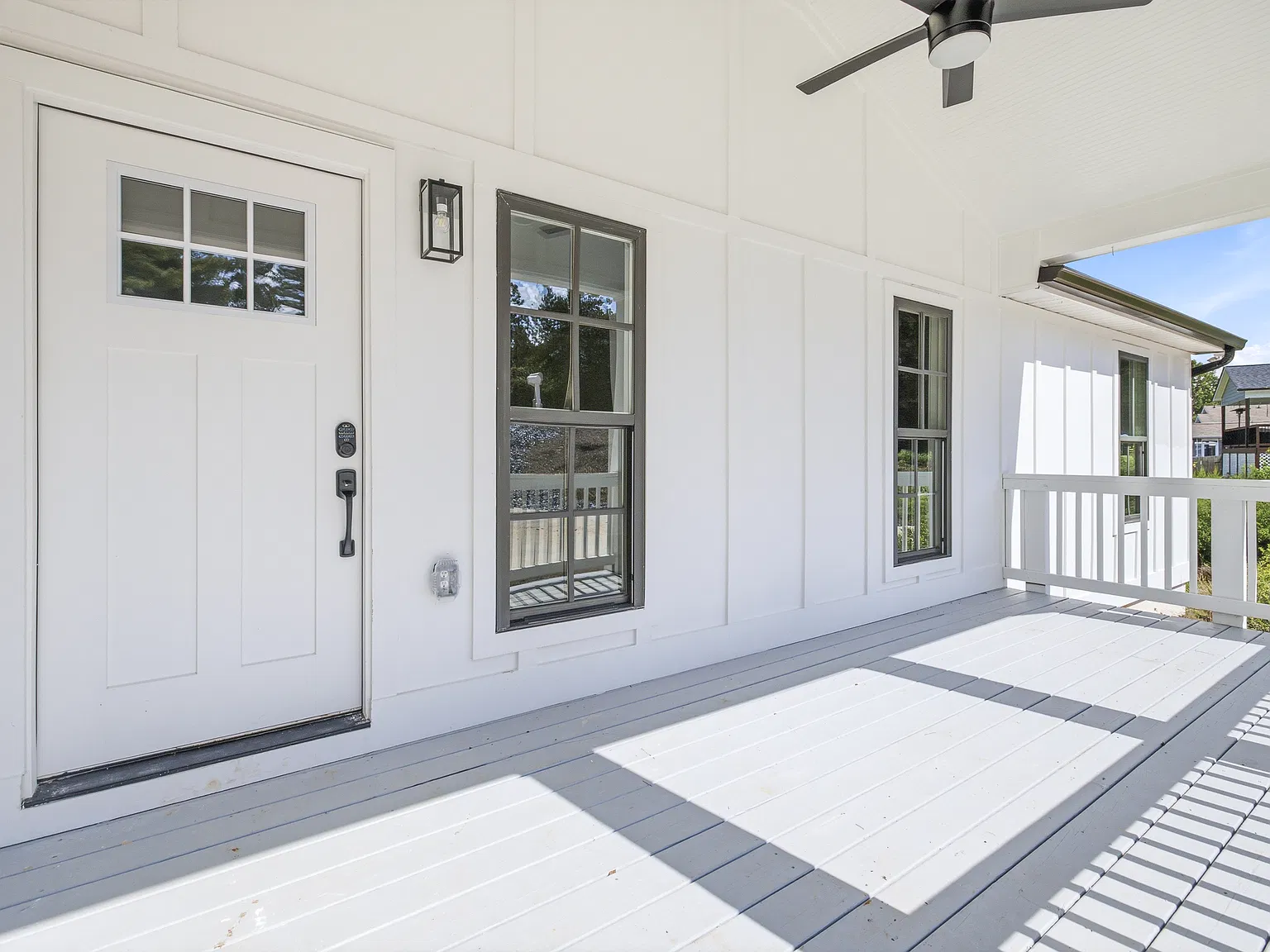 3 bed, 2100 sqft, $2,500 — Photo 3