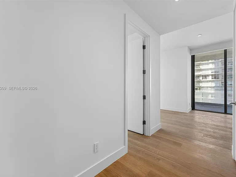 175 SE 25th Rd #1004 — Photo 24