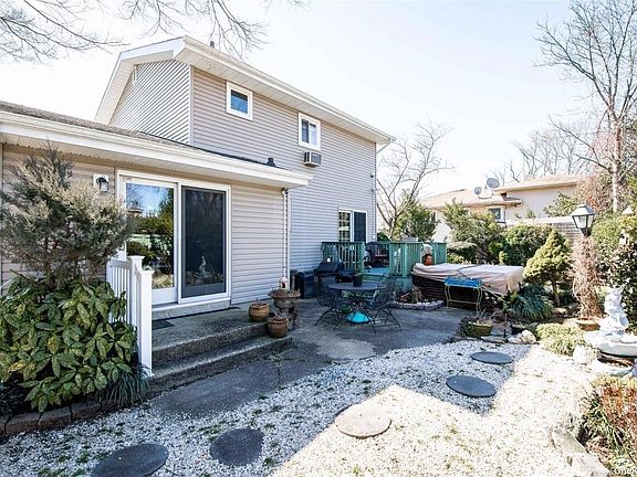 3rd image of 2411 Wallen Ln
