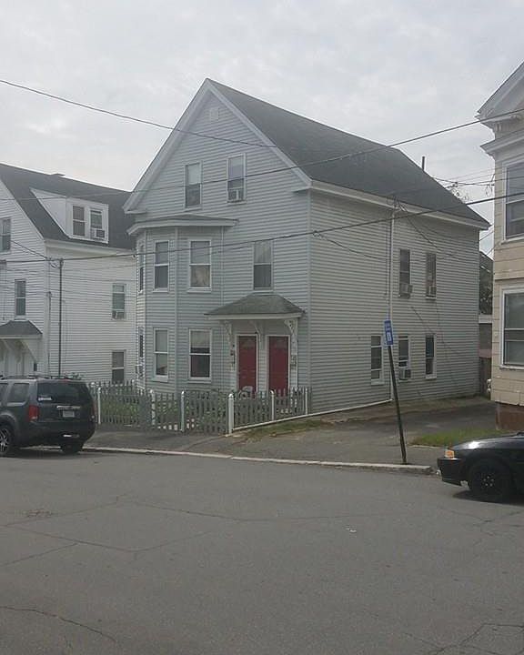 2nd image of 34 Hall St