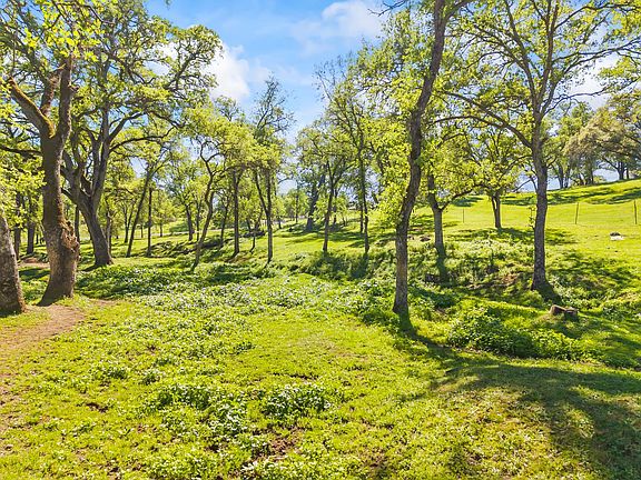 4th image of 4997 Carbondale Rd