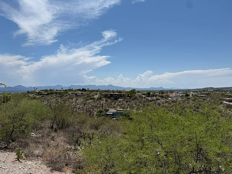 6141 N Paseo Zaldivar — Photo 48