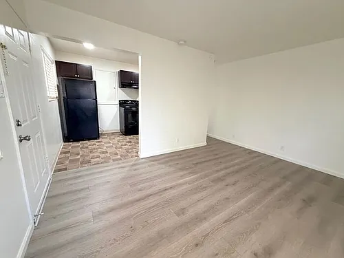 915 Wheeler Ave #202 Photo 1