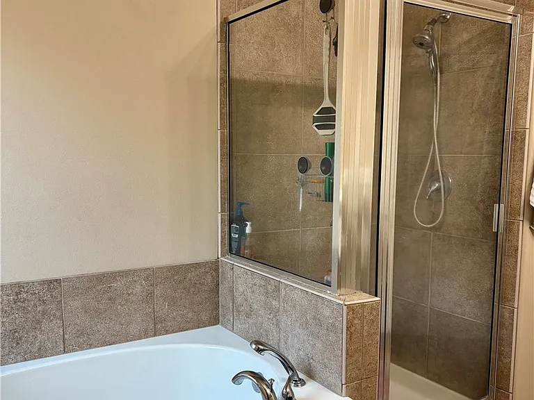 2220 Mangrove Dr — Photo 11