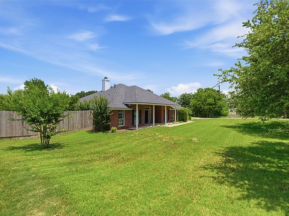 5th image of 693 McLaughlin Rd