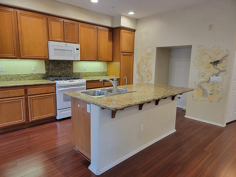 25506 Wharton Dr — Photo 17