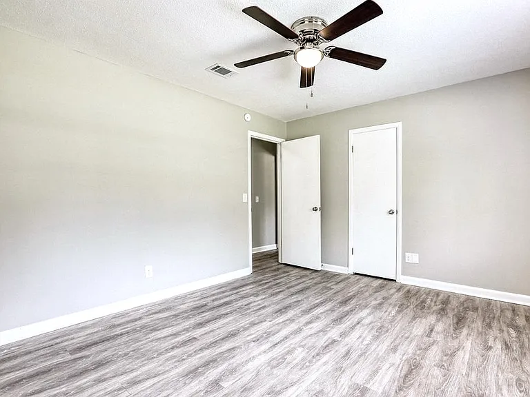 726 Fleming Rd — Photo 14