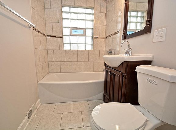 2nd image of 9742 S Greenwood Ave