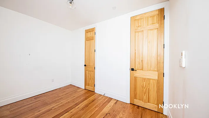 Rented by Nooklyn NYC LLC | media 31