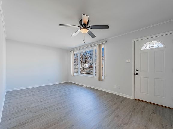 4th image of 3137 176th St