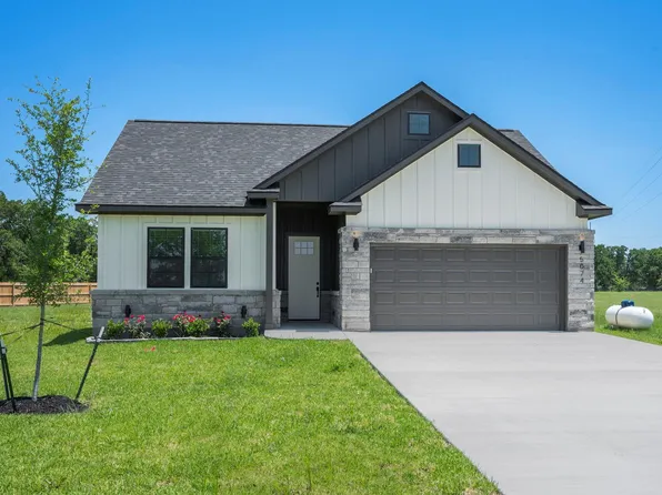 5074 County Road 128, Iola, TX 77861