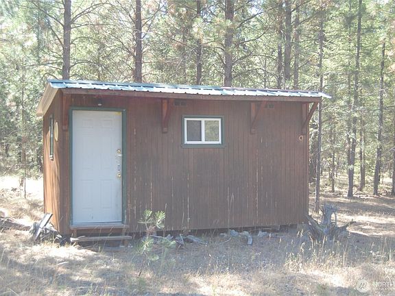 2nd image of 144 Cheif Joseph Trail