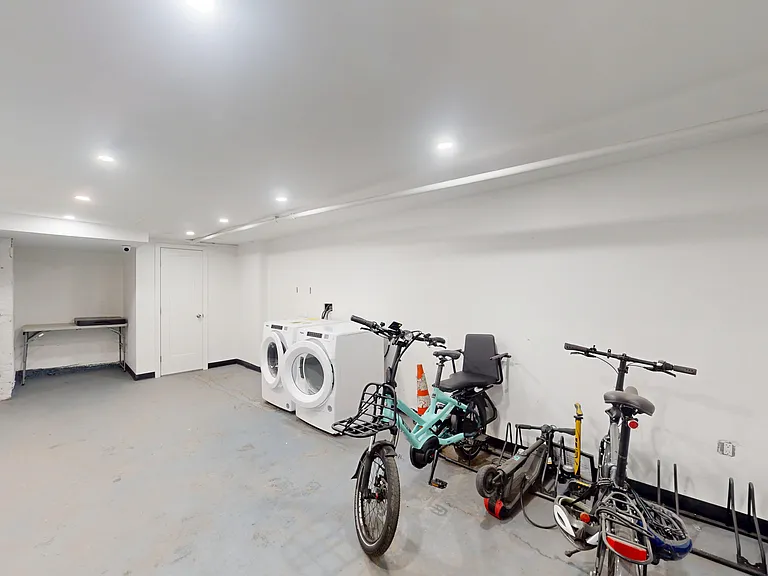 313 S 4th St #2C — Photo 8