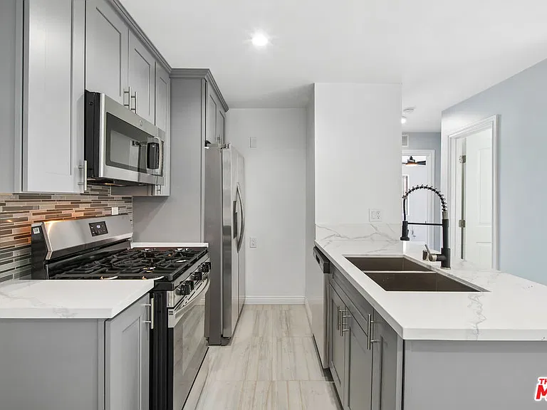 852 N Bunker Hill Ave #105 — Photo 2