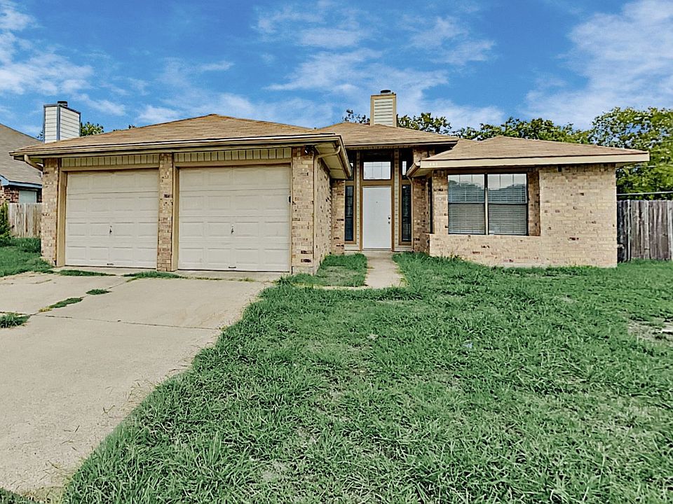 1st image of 805 Stetter Dr