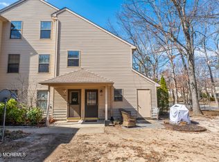 1105 Poppy Pl, Jackson, NJ 08527