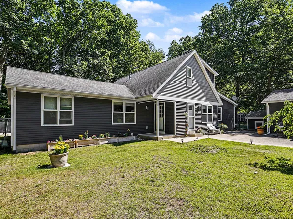 17566 Blue Star Hwy, South Haven, MI 49090