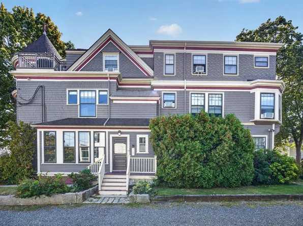 254 Lafayette St Unit 2F, Salem, MA 01970