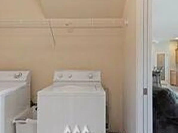 2750 S 374th Pl, Federal Way, WA 98003