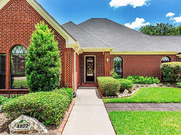 5th image of 4802 Lake Village Dr