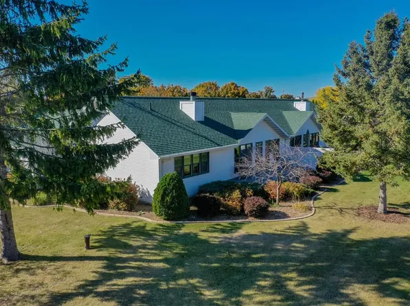 7842 Eames Farm Rd #X2, Egg Harbor, WI 54209