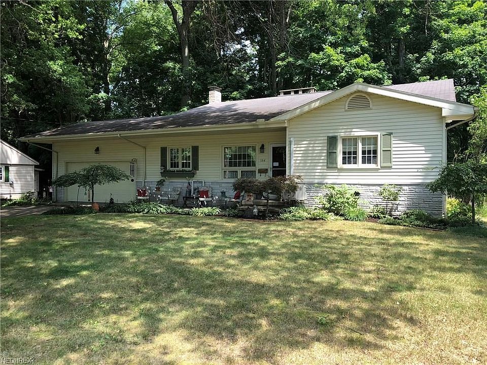 1st image of 164 Manor Dr