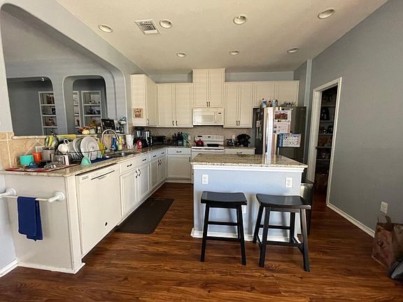 3rd image of 115 Vallecito Dr