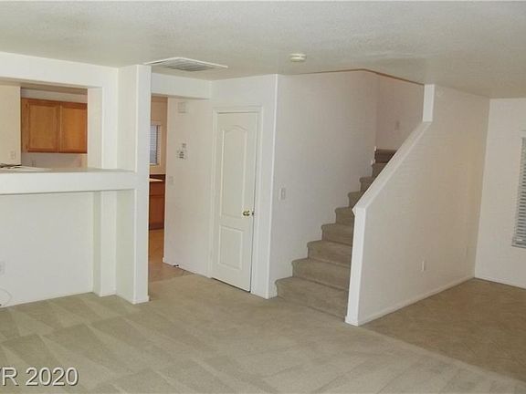 5th image of 2420 Cockatoo Dr Unit Na