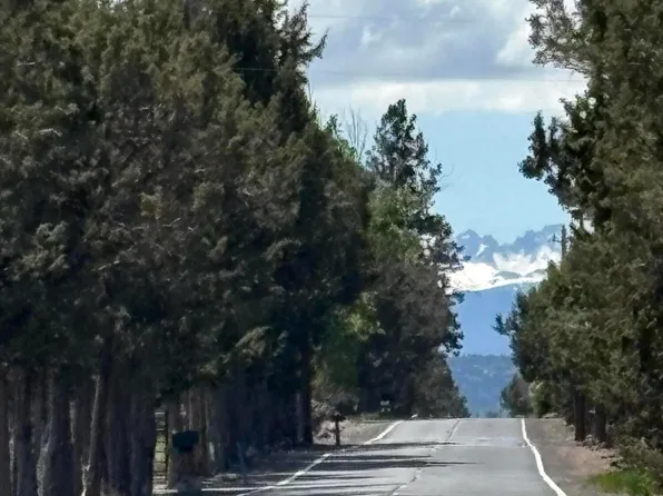 22350 Erickson Rd, Bend, OR 97701