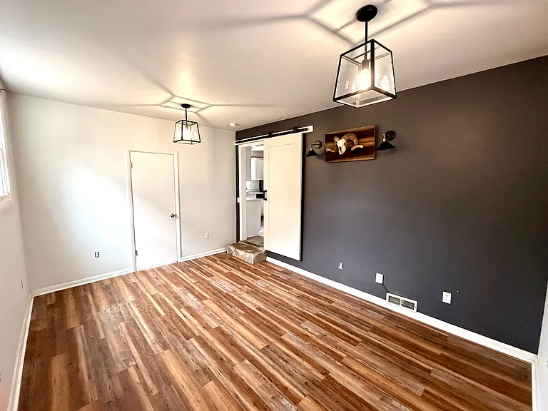 Sliding barn door for separation