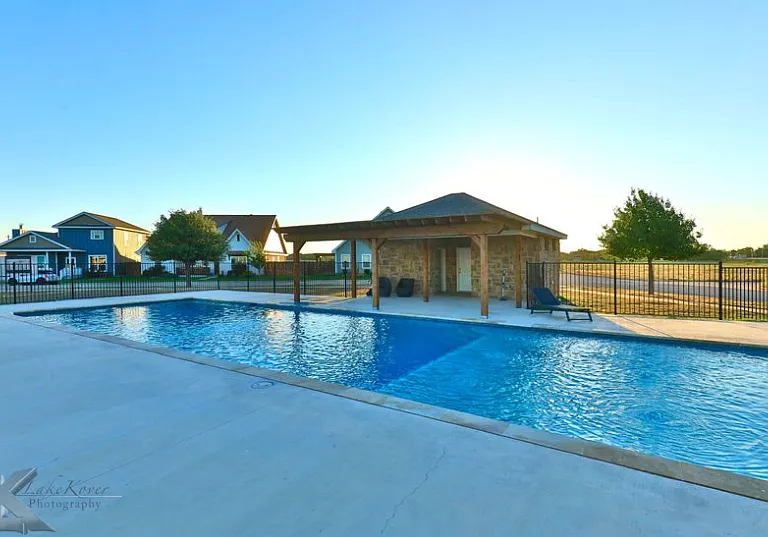 4014 Hope Dr — Photo 10