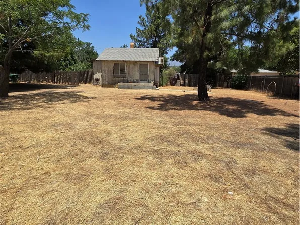 1675 W Williams St, Banning, CA 92220