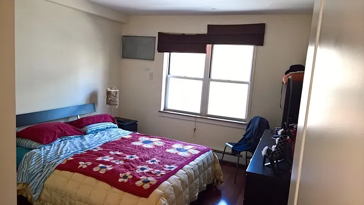 Rented by Cezanne Outlet LLC | media 19