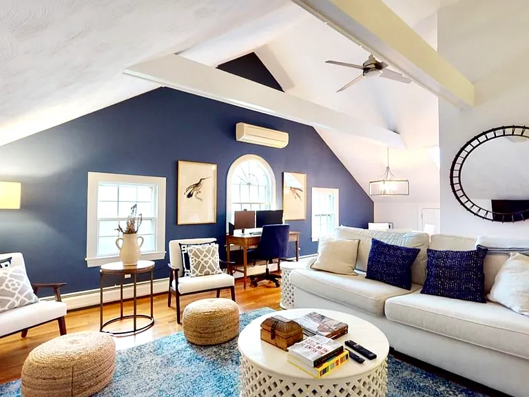141 Narragansett Ave #3B — Photo 2