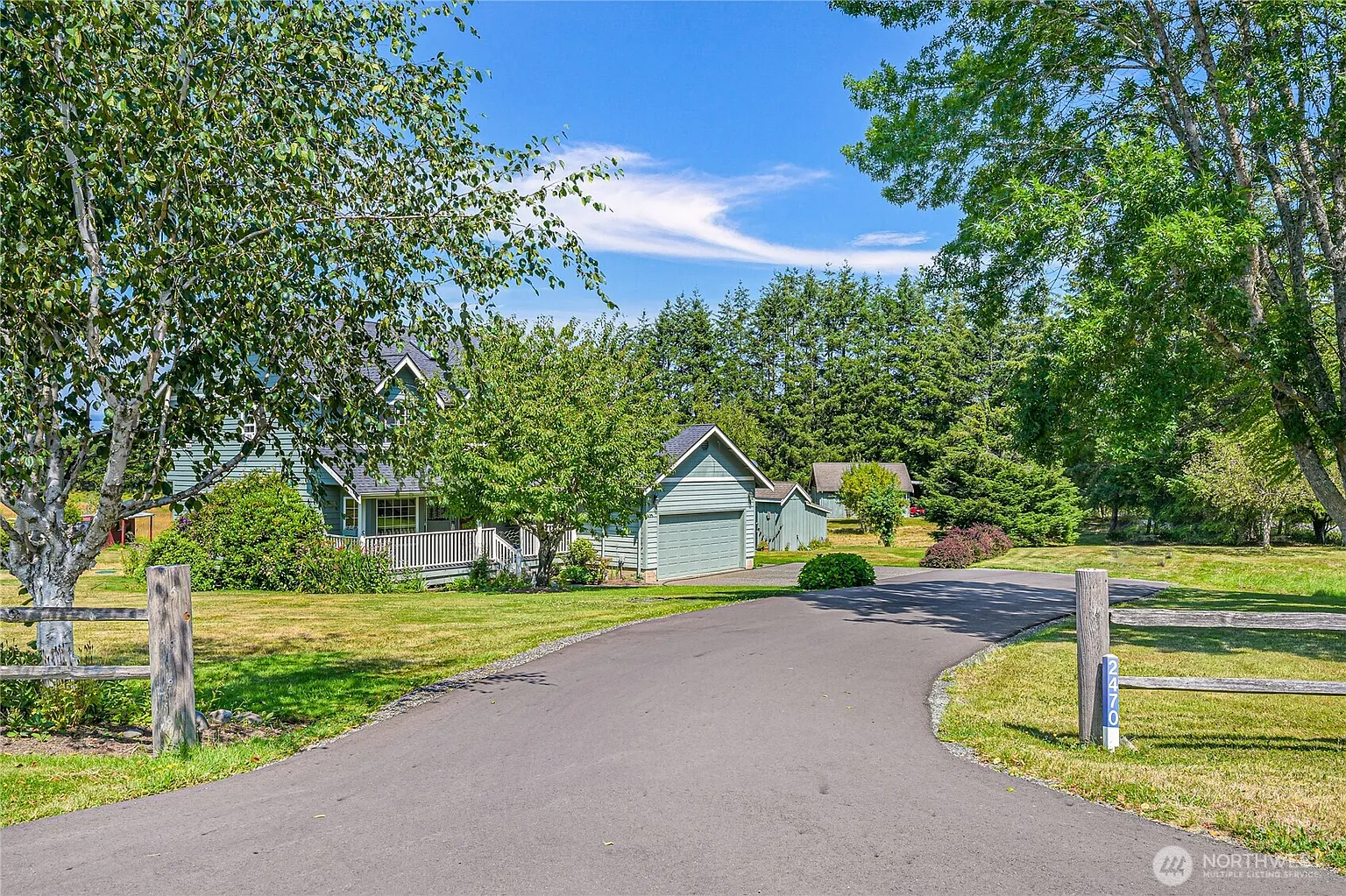 2470 Lee Way photo 1