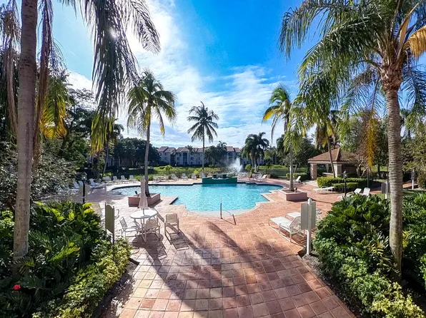 12112 Saint Andrews Pl, Hollywood, FL