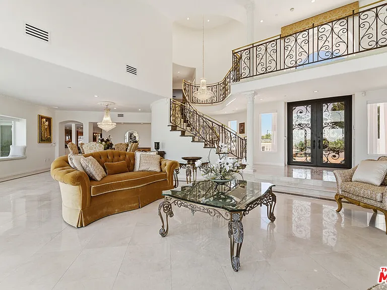 12570 Bull Canyon Rd — Photo 3