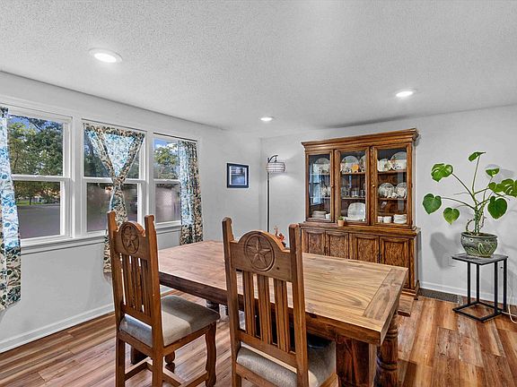 5th image of 2435 E Alan Cir
