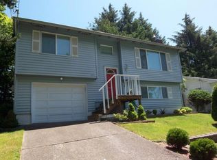 624 SE Inlet Ave, Lincoln City, OR 97367