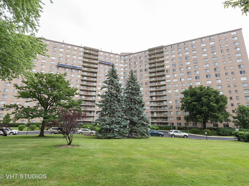 1st image of 7061 N Kedzie Ave Suite 1111