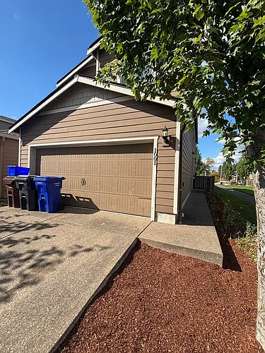 1001 Southview Dr Photo 1