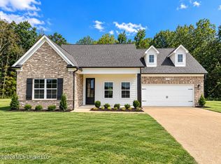 292 Wells Dr, Hernando, MS 38632